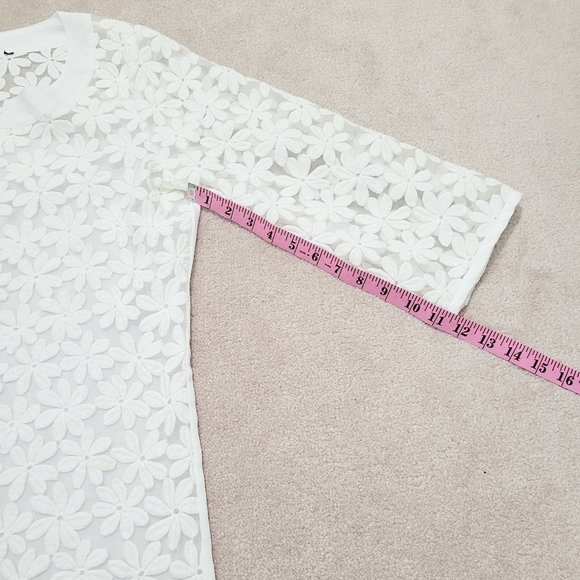 Women’s White Floral Lace Tunic Top Sheer 3/4 Sleeve Boho Blouse Medium - Picture 6 of 8
